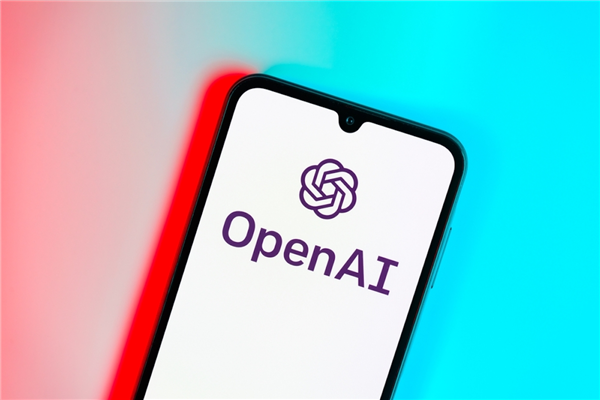 OpenAI高管：首款硬件设备有望于2026年下半年亮相