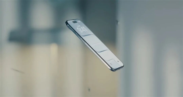 轻薄安卓机来了！荣耀抢了iPhone Air的风头