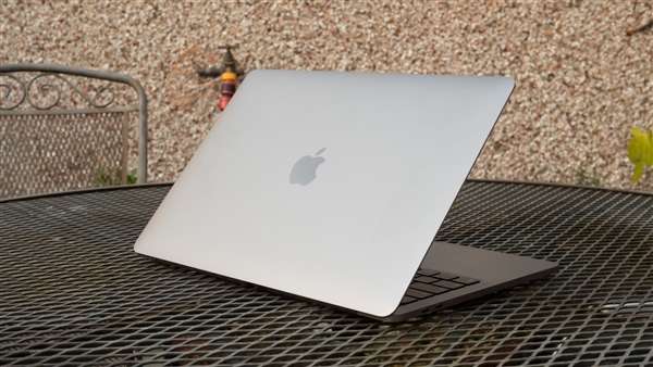 全新MacBook Pro即将发布：首发M5 Pro/Max芯片
