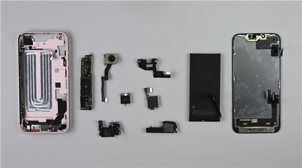 苹果刀法封神：iPhone 17e仅比16e多一个线圈也敢叫换代