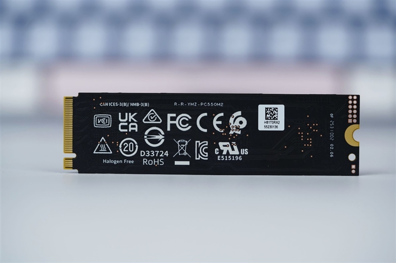 还有比它更强的OEM固态吗！长江存储PC550 1TB评测：不用散热片也能满速的PCIe 5.0 SSD
