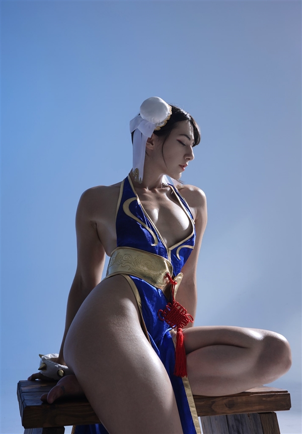 春丽苦练大腿