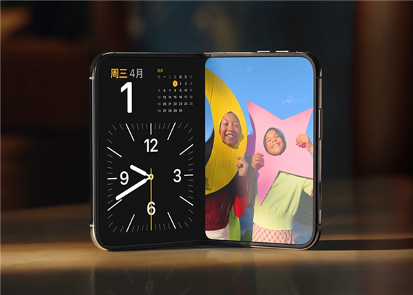 三星讽刺iPhone Duo 罗永浩：苹果才是讽刺广告老手 成行业老大前天天干