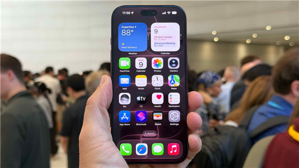 无缘真全面屏!iPhone 20挖孔还在:灵动岛+四曲面设计